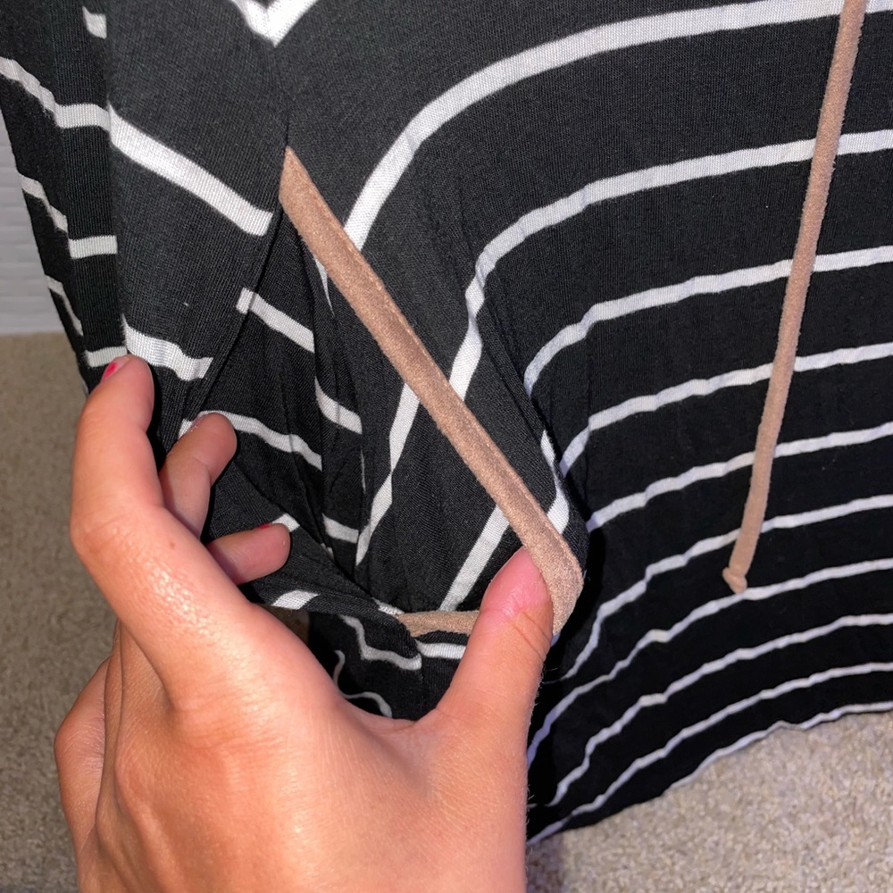 Comfy Pullover - Picture 2 of 3